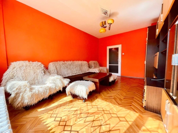 Тристаен апартамент в София, Младост 1 - 75 кв.м за 2467 €/кв.м - Снимка #1