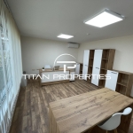 Дава се под наем Офис в Бургас, Център - 55 кв.м за 255 € - Снимка #1