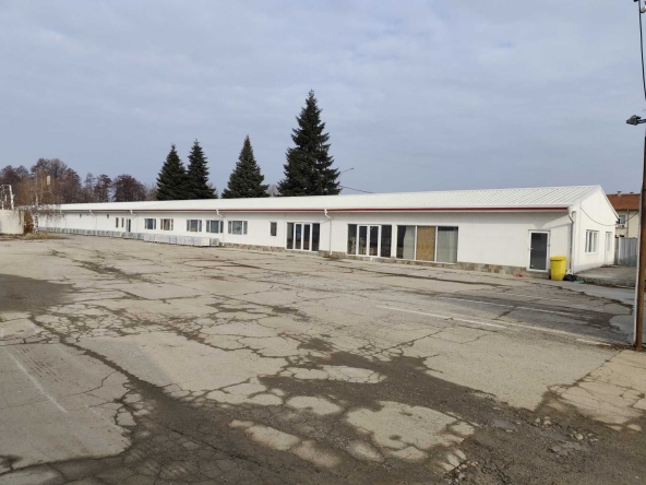 Дава се под наем Склад в София, 7-ми 11-ти километър - 300 кв.м за 1500 € - Снимка #1