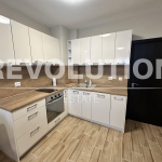 Дава се под наем Двустаен апартамент в Варна, Погреби - 55 кв.м за 500 € - Снимка #1