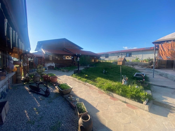 Къща в София, Център - 4448 кв.м за 135 €/кв.м - Снимка #1