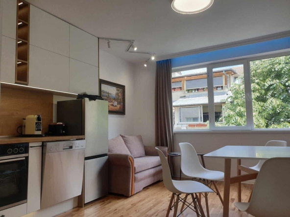 Дава се под наем Двустаен апартамент в Варна, Лятно кино Тракия - 60 кв.м за 600 € - Снимка #1