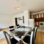 Дава се под наем Тристаен апартамент в София, Манастирски ливади - 1000 кв.м за 714 € - Снимка #1