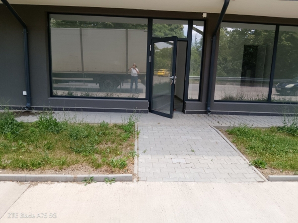 Дава се под наем Офис в Търговище, Център - 36 кв.м за 244.8 € - Снимка #1