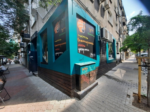 Дава се под наем Заведение в София, Център - 90 кв.м за 2499 € - Снимка #1