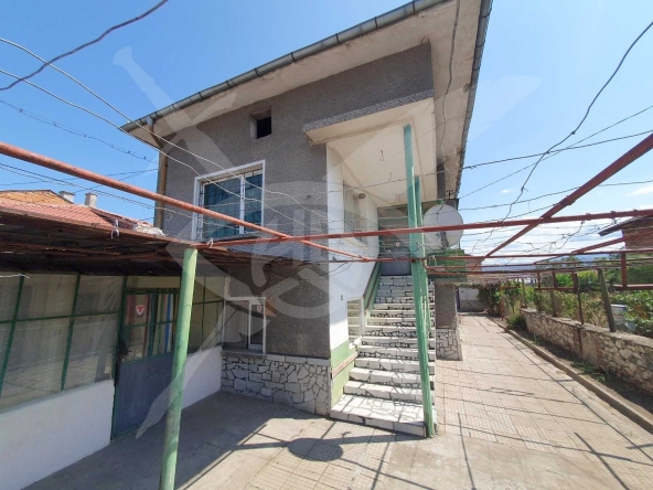 Къща в с. Йоаким Груево, Област Пловдив - 150 кв.м за 659 €/кв.м - Снимка #1