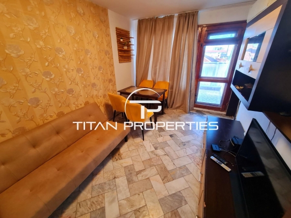 Дава се под наем Двустаен апартамент в Бургас, Център - 65 кв.м за 510 € - Снимка #1