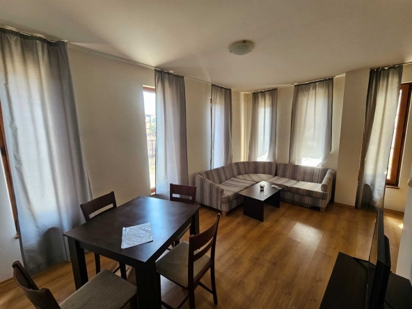 Дава се под наем Двустаен апартамент в Банско - 60 кв.м за 357 € - Снимка #1