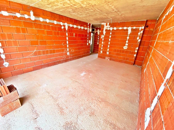 Тристаен апартамент в София, Малинова долина - 93 кв.м за 1968 €/кв.м - Снимка #1