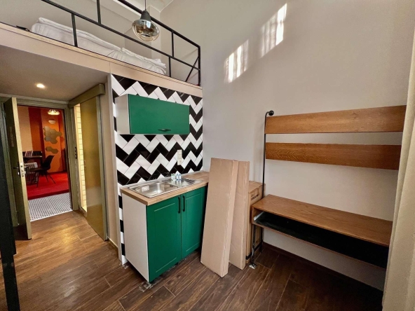 Дава се под наем Мезонет в Варна, Център - 45 кв.м за 381.99 € - Снимка #1