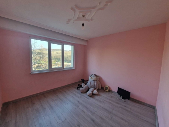 Тристаен апартамент в Благоевград, Струмско - 76 кв.м за 405 €/кв.м - Снимка #1