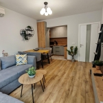 Дава се под наем Двустаен апартамент в Варна, Център - 85 кв.м за 718.08 € - Снимка #1