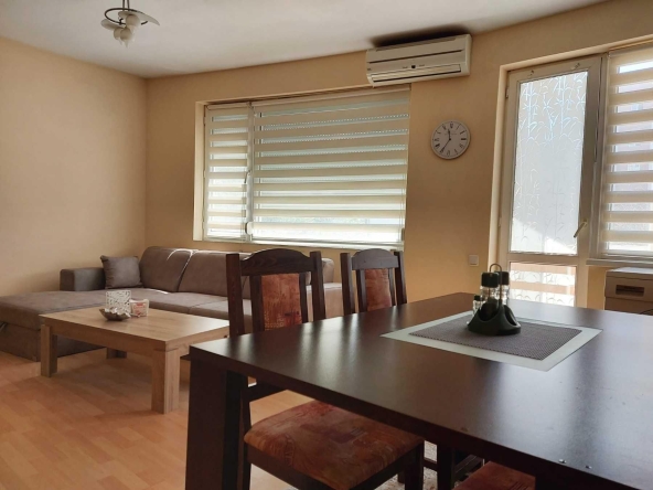 Дава се под наем Двустаен апартамент в Пловдив, Южен - 65 кв.м за 382.5 € - Снимка #1