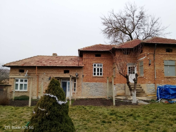 Къща в с. Мировец, Област Търговище - 150 кв.м за 68 €/кв.м - Снимка #1