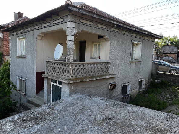 Къща в с. Чешнегирово, Област Пловдив - 140 кв.м за 263 €/кв.м - Снимка #1