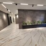 Тристаен апартамент в Стара Загора, Аязмото - 167 кв.м за 474 €/кв.м - Снимка #1