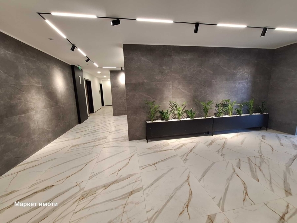 Тристаен апартамент в Стара Загора, Аязмото - 167 кв.м за 474 €/кв.м - Снимка #1