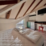 Дава се под наем Едностаен апартамент в Варна, Център - 30 кв.м за 378.93 € - Снимка #1