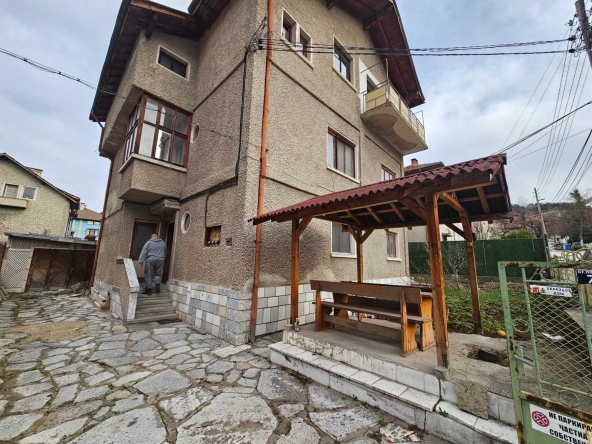 Къща в Велинград - 291 кв.м за 447 €/кв.м - Снимка #1