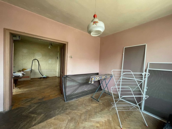 Тристаен апартамент в София, Белите брези - 87 кв.м за 1518 €/кв.м - Снимка #1