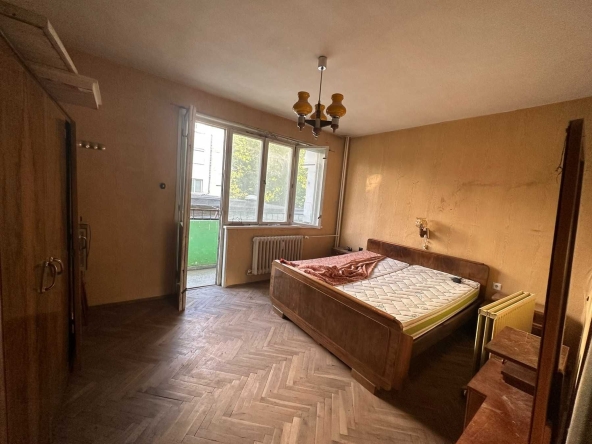 Двустаен апартамент в Разград, Център - 68 кв.м за 1650 €/кв.м - Снимка #1