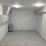 Магазин в Пловдив, Изгрев - 100 кв.м за 383 €/кв.м - Снимка #1