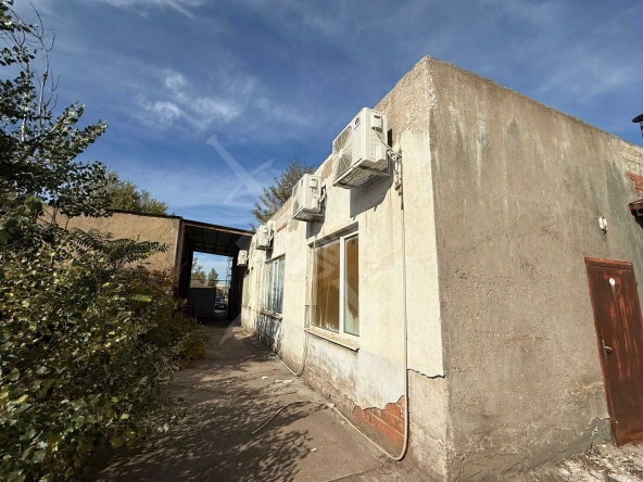 Промишлена сграда в Асеновград - 500 кв.м за 167 €/кв.м - Снимка #1