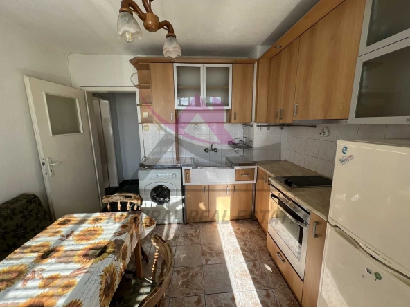 Дава се под наем Двустаен апартамент в Варна, Левски - 58 кв.м за 348.84 € - Снимка #1
