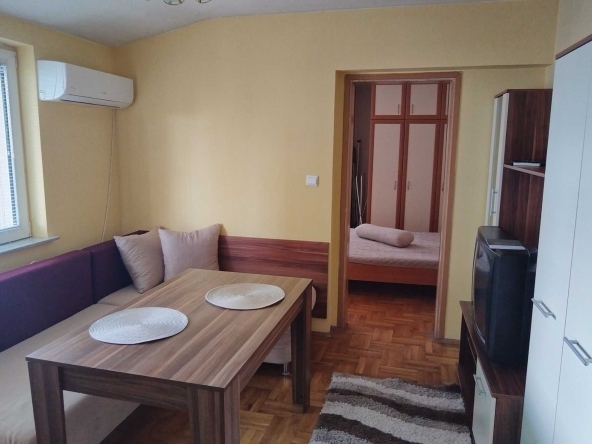 Дава се под наем Двустаен апартамент в София, Разсадника - 49 кв.м за 448.8 € - Снимка #1