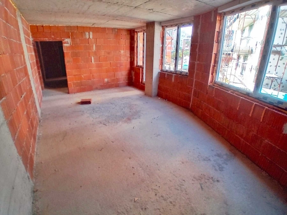 Тристаен апартамент в София, Студентски град - 90 кв.м за 1300 €/кв.м - Снимка #1