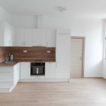 Двустаен апартамент в Смолян, Нов център - 56 кв.м за 1295 €/кв.м - Снимка #1