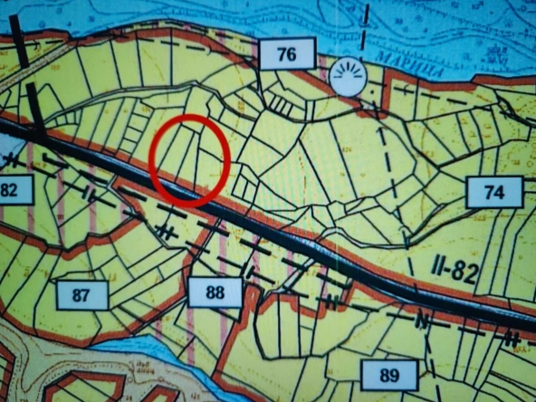 Земеделски имот в София, Изток -  кв.м за 1875 €/дка - Снимка #1