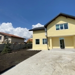 Дава се под наем Къща в с. Волуяк, Област София-град - 240 кв.м за 918 € - Снимка #1