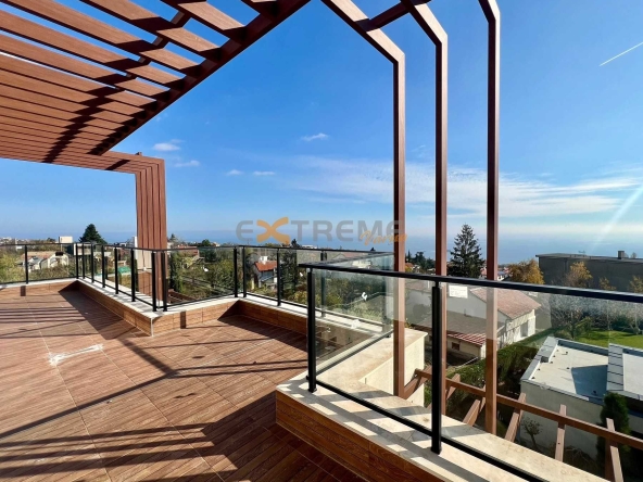 Двустаен апартамент в Варна, м-т Св. Никола - 204 кв.м за 1612 €/кв.м - Снимка #1