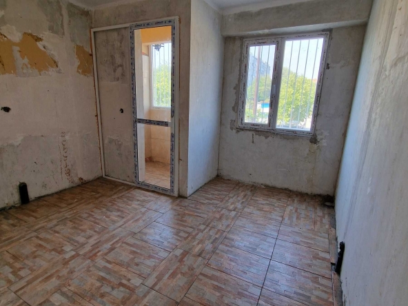 Четиристаен апартамент в Димитровград - 81 кв.м за 693 €/кв.м - Снимка #1