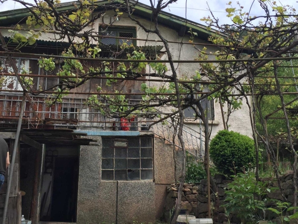 Къща в Своге - 60 кв.м за 425 €/кв.м - Снимка #1