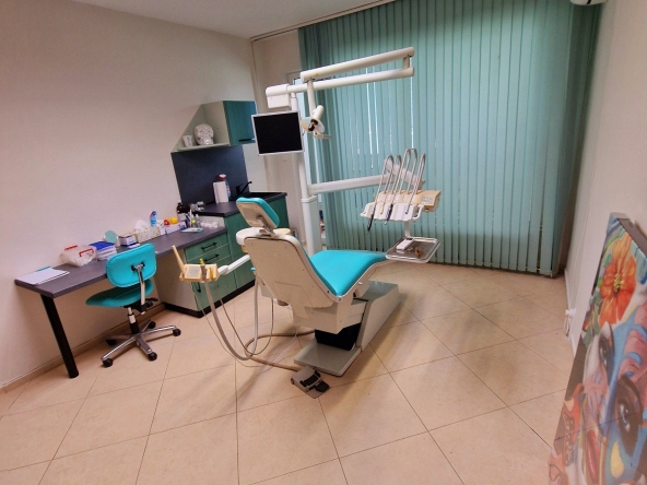 Дава се под наем Офис в София, Витоша - 20 кв.м за 280.5 € - Снимка #1