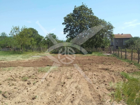 Парцел в с. Слънчево, Област Варна - 584 кв.м за 57 €/кв.м - Снимка #1