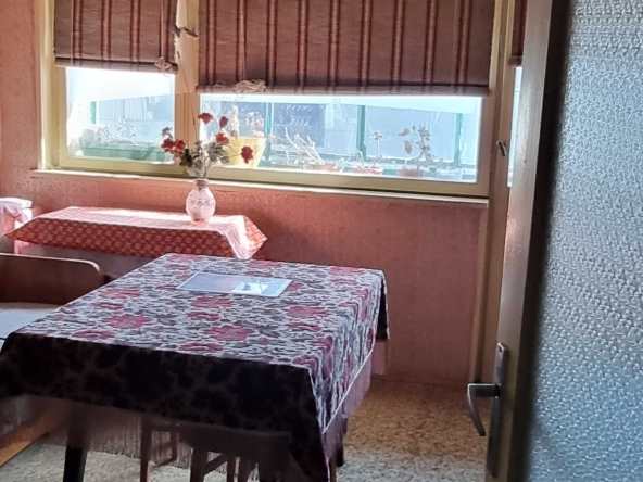 Двустаен апартамент в Разград, Център - 72 кв.м за 1240 €/кв.м - Снимка #1