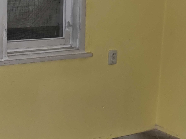 Дава се под наем Едностаен апартамент в Разград, Варош - 30 кв.м за 102 € - Снимка #1