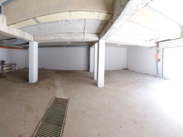 Дава се под наем Гараж / Паркомясто в Варна, Левски - 29 кв.м за 102 € - Снимка #1