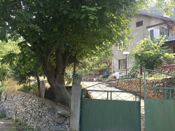 Къща в Пловдив, Тракия - 70 кв.м за 853 €/кв.м - Снимка #1