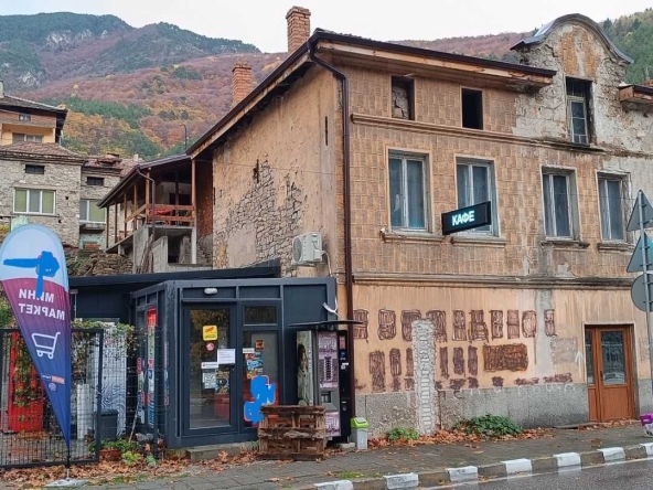 Магазин в с. Бачково, Област Пловдив - 220 кв.м за 591 €/кв.м - Снимка #1