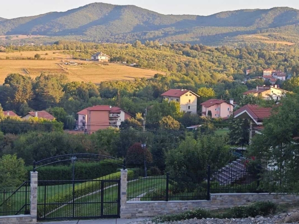 Парцел в Банкя - 1044 кв.м за 154 €/кв.м - Снимка #1