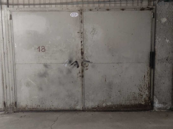 Дава се под наем Гараж / Паркомясто в Пловдив, Кючук Париж - 18 кв.м за 109.65 € - Снимка #1