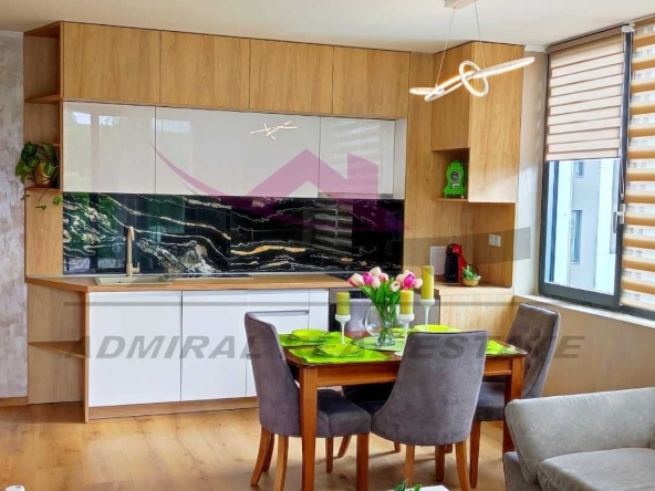 Дава се под наем Двустаен апартамент в Варна, Чайка - 65 кв.м за 800 € - Снимка #1