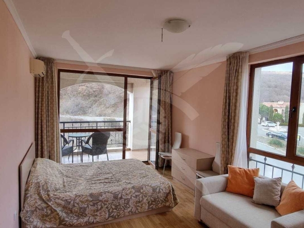 Тристаен апартамент в к.к. Елените - 124 кв.м за 432 €/кв.м - Снимка #1