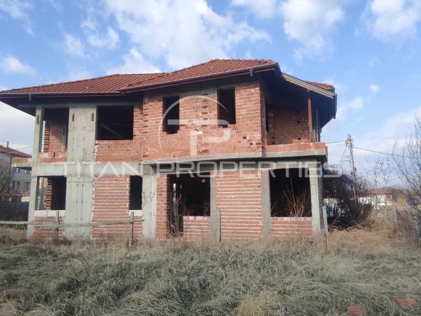 Къща в Пловдив, Коматево - 296 кв.м за 676 €/кв.м - Снимка #1