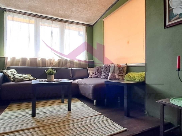 Дава се под наем Тристаен апартамент в Варна, Левски - 120 кв.м за 700 € - Снимка #1