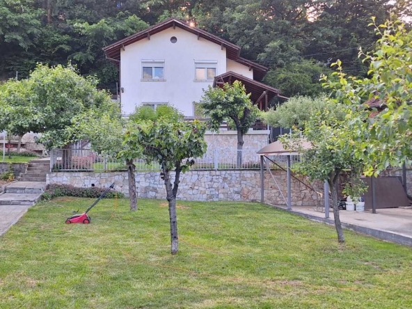 Къща в с. Рударци, Област Перник - 164 кв.м за 1921 €/кв.м - Снимка #1